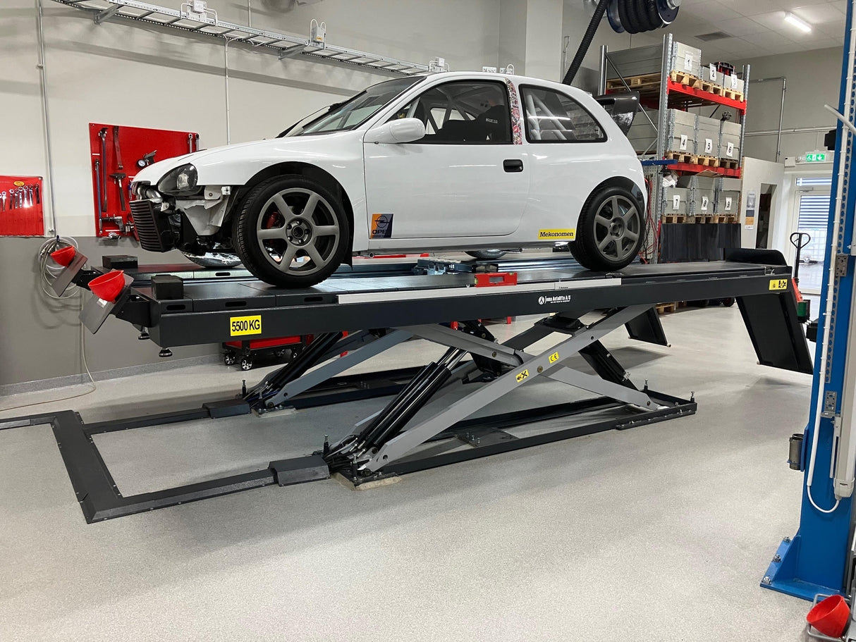 Körbanesaxlyft - Inbyggda frihjulssaxar - 5500 kg. - Euro line (JA9000S-E)