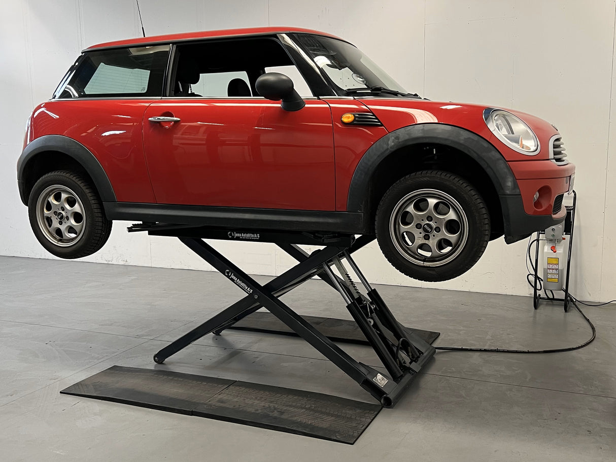 Erbjudande - Mobil Service saxlyft - 2800 kg. - Basic line (JA2.8Mini)