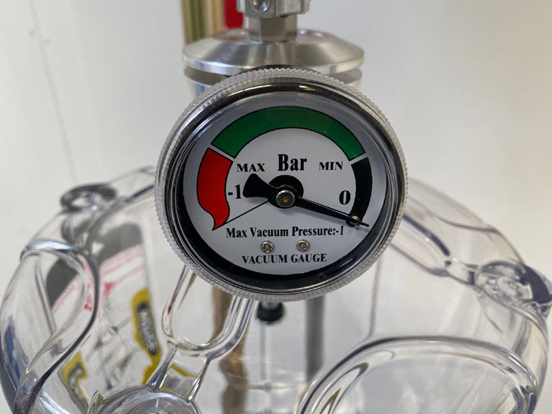 Spilloljetunna med sugfunktion 65L i svart (JA1041OD)