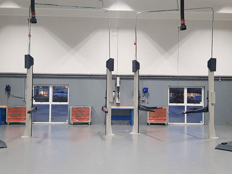 Elektromekanisk tvåpelarlyft utan bottenram - 3500kg - Euro line (JA3500T-E)