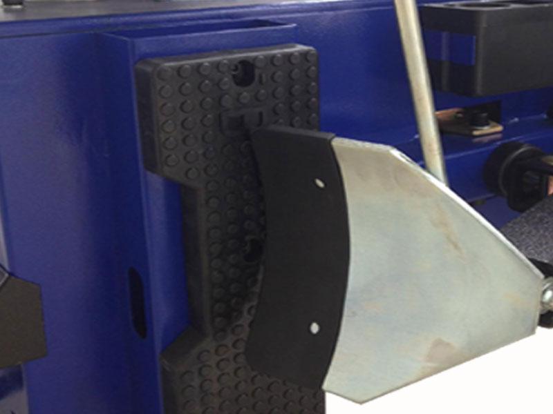 Plastskydd clinch för däckmaskin - Basic line (DWB1040)