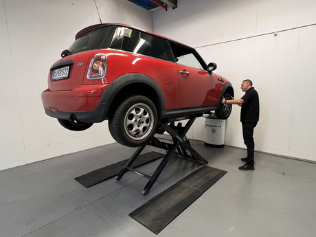 Erbjudande - Mobil Service saxlyft - 2800 kg. - Basic line (JA2.8Mini)